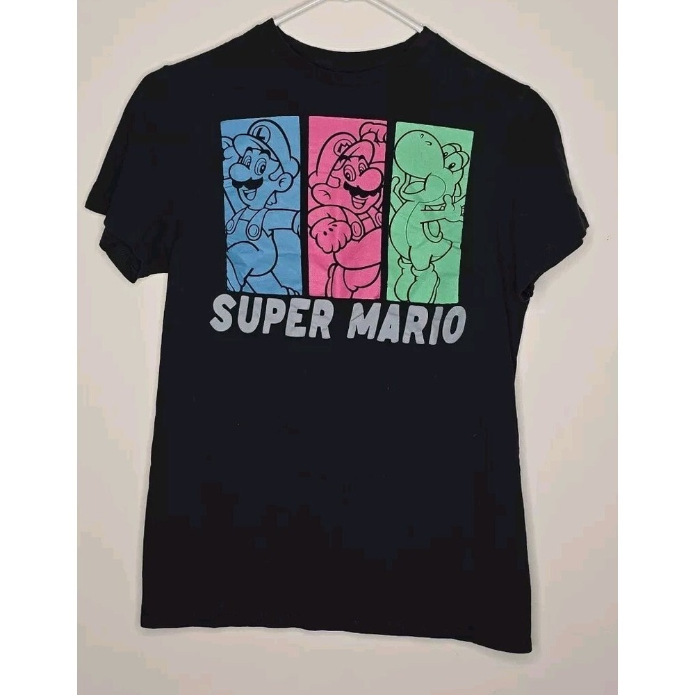 Super Mario Bros Shirt Size Small Black Short‎ Sleeve Nintendo Casual Logo Crew